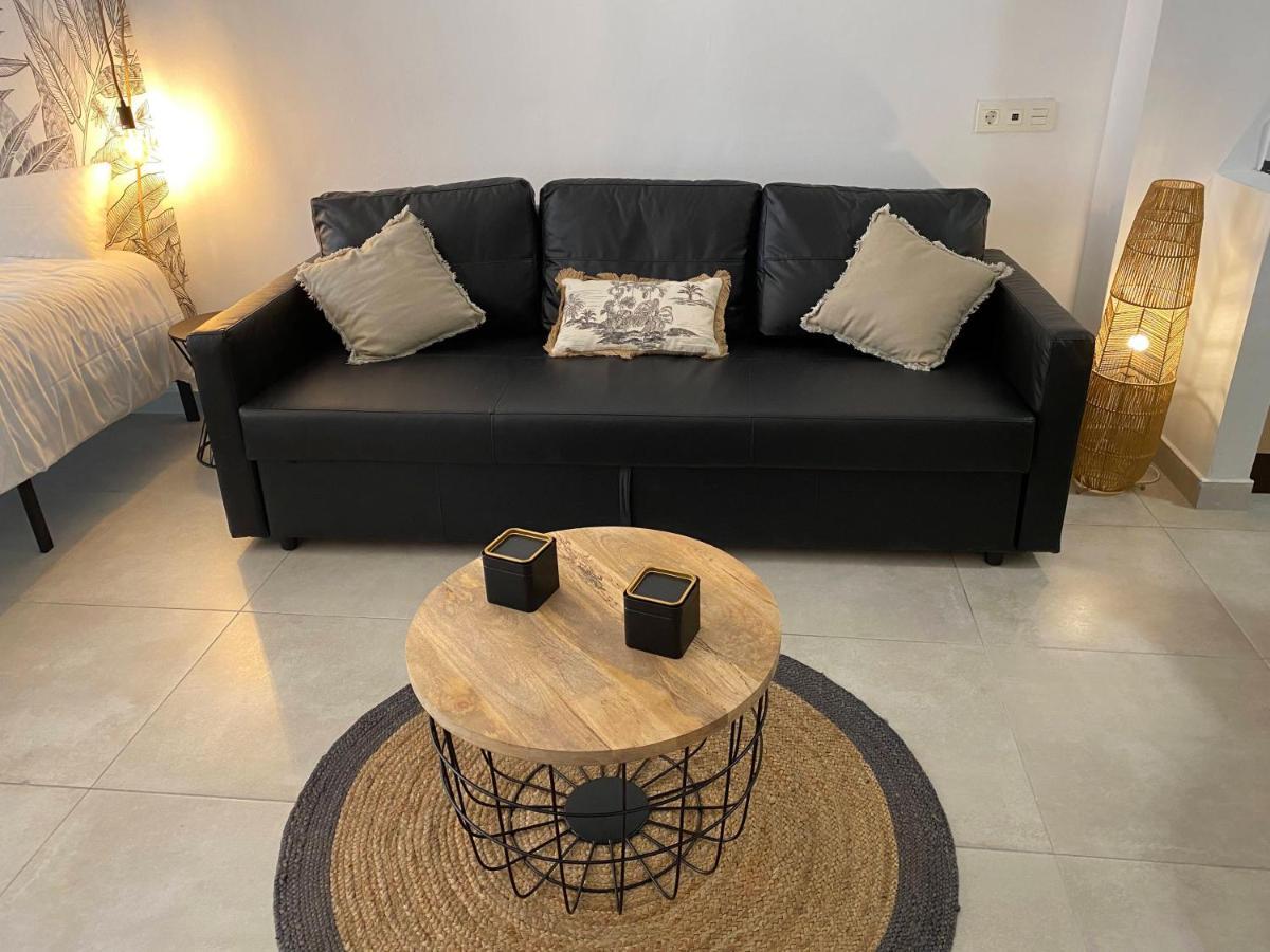 Apartament Urban Flat Malaga Centro Zewnętrze zdjęcie
